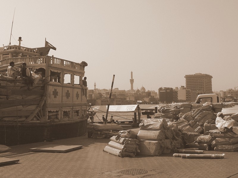 trasiego en el   dubai creek