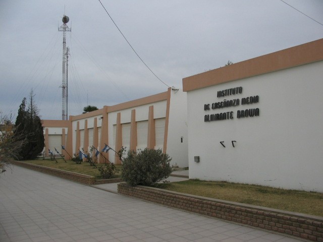 INSTITUTO ALMIRANTE BROWN