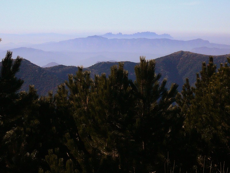 VISTA DE MONTSERRAT DESDE EL TUR DE L\'HOME