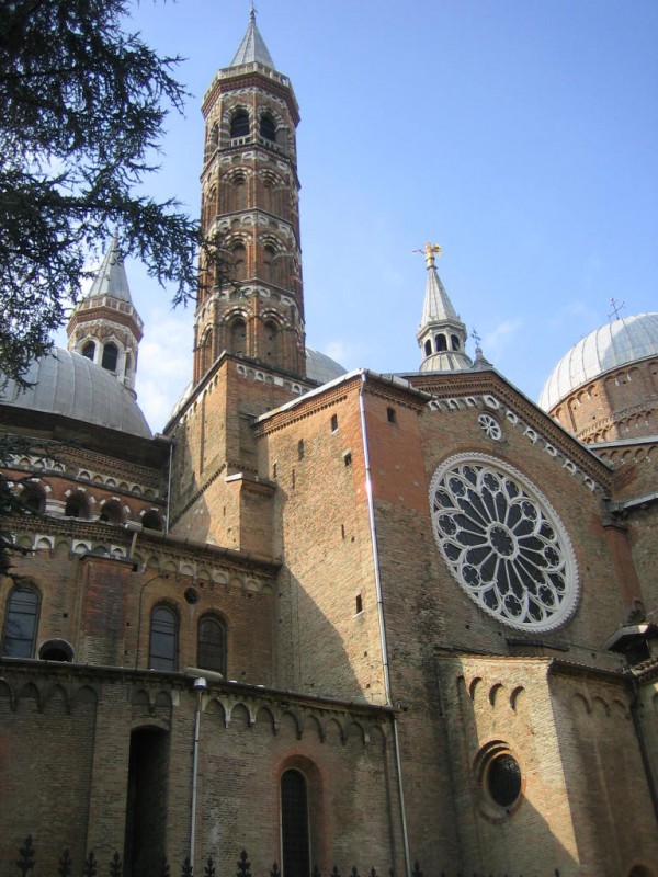 basilica de san antonio