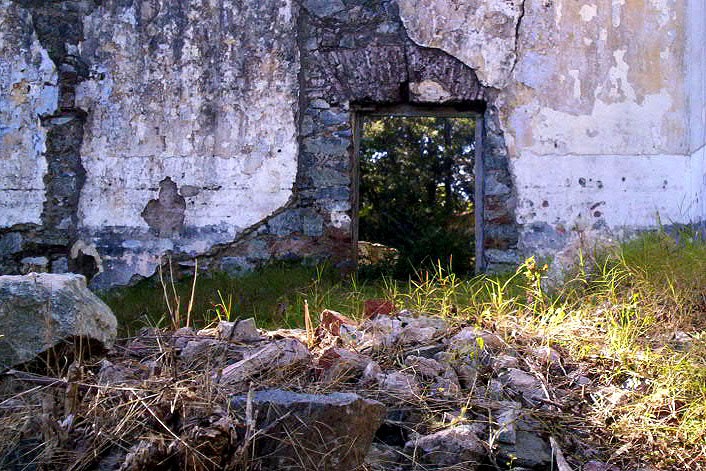 Ruinas II