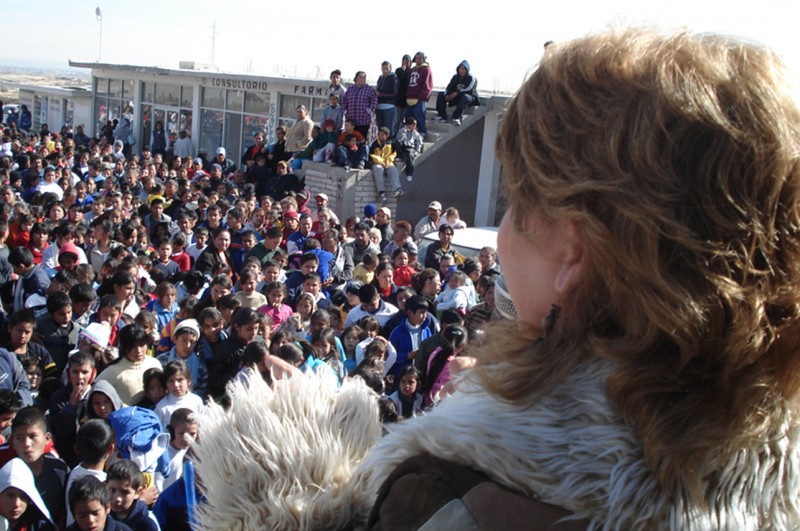 Arengando a la multitud