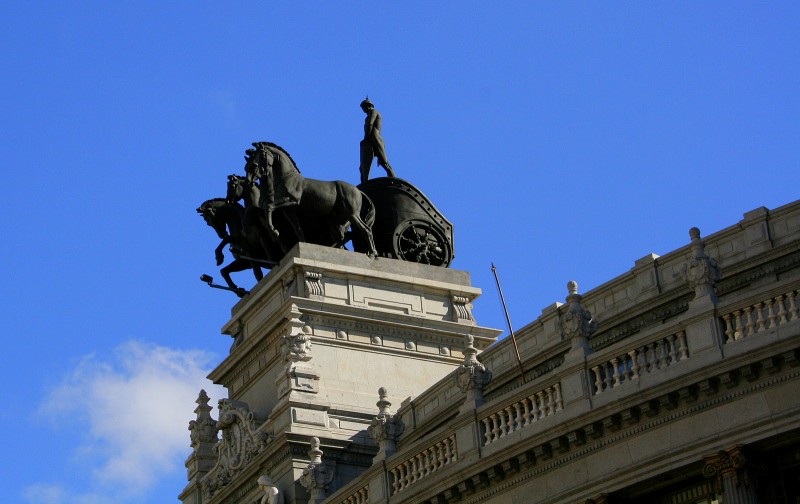 Cuadrigas en el cielo.