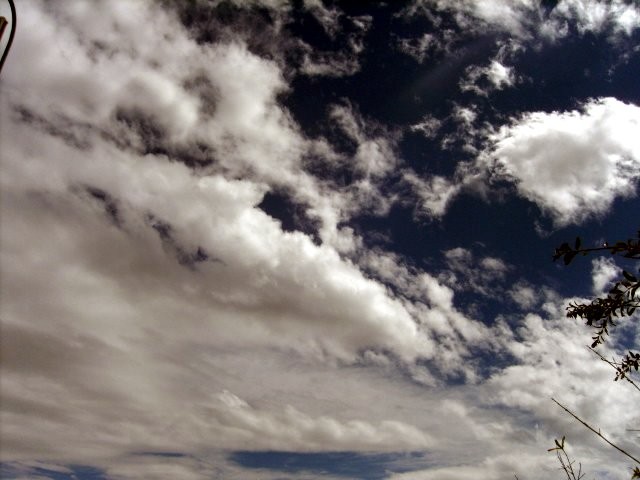 Cielo y nubes