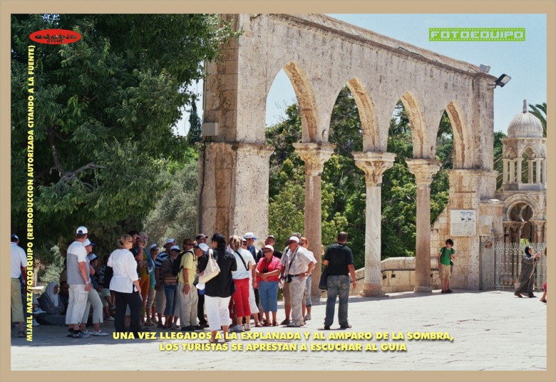 14 Turistas en la Explanada