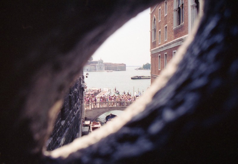 dentro il ponte dei sospiri