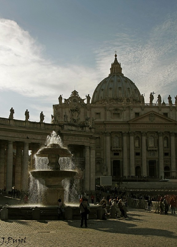 La fuente del Vaticano