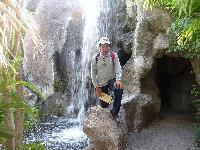 yo en la cascada