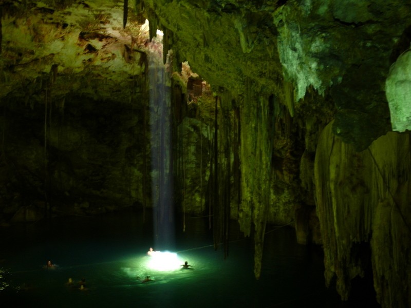 Cenote de Dzitnup