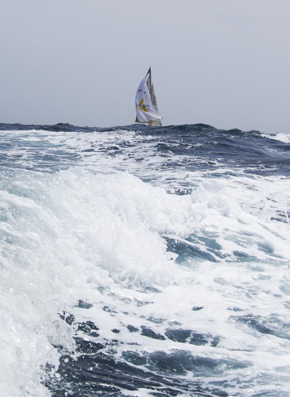 Contra las olas