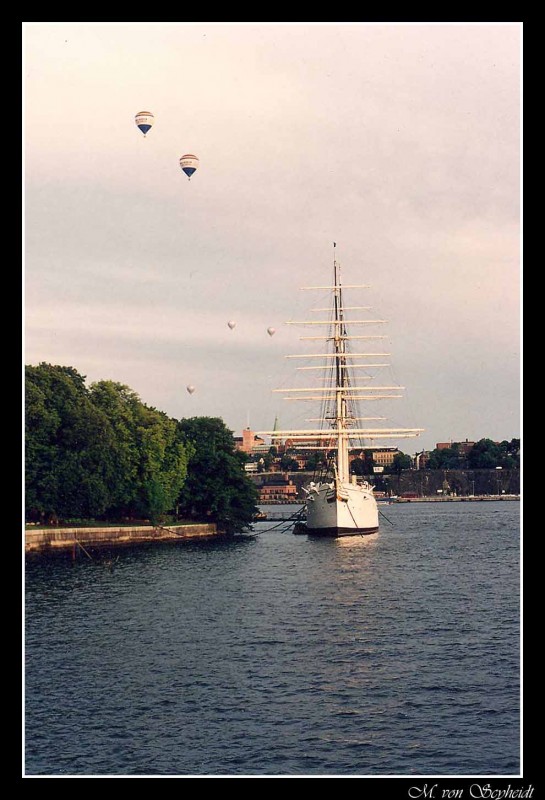 en el mar y en el aire