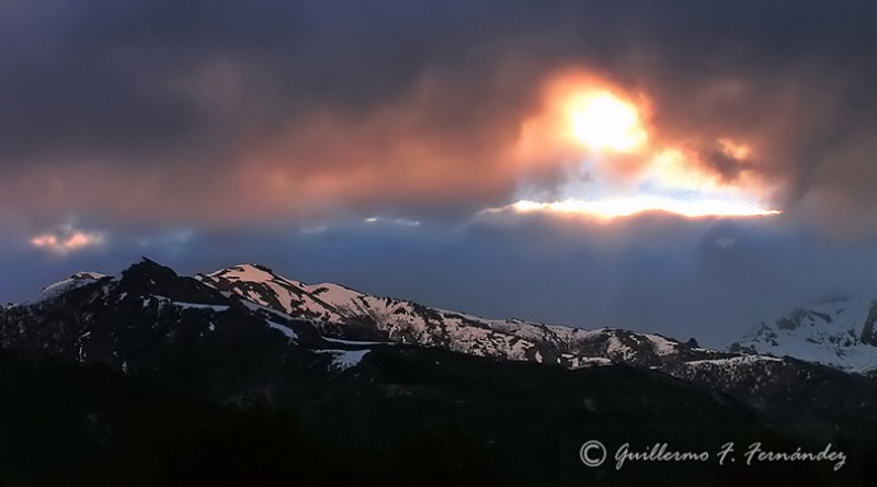 Iluminando el cerro