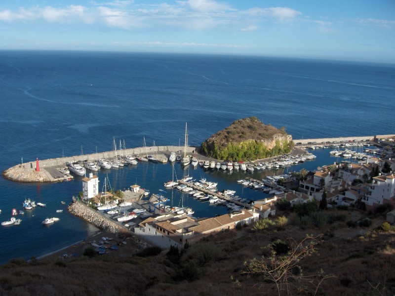 bella panoramica del puerto de Marina del Este