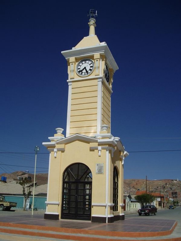 Plaza Uyuni