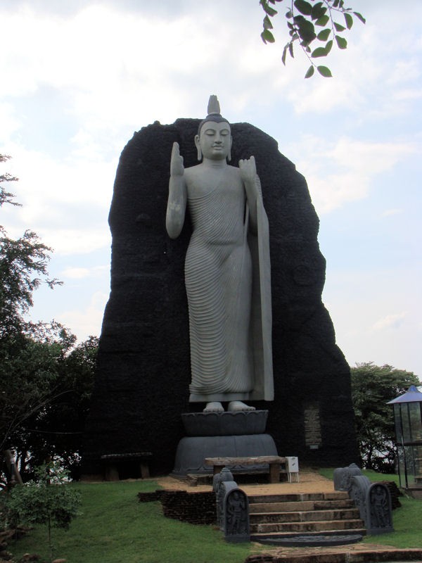 Gigantesca estatua de Buda