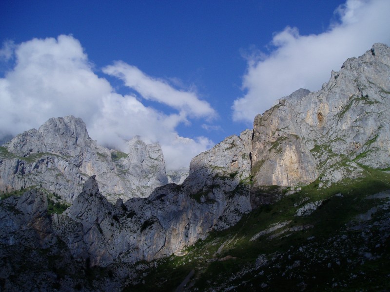 Luces y sombras en Picos