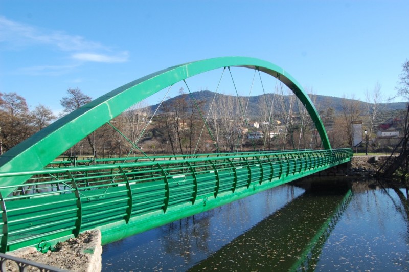 PUENTE PEATONAL.