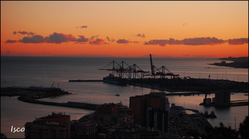 Sombras en el puerto