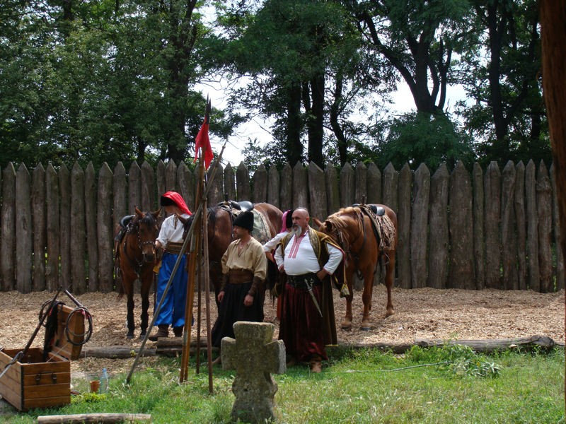 Exhibicin de destreza de cosacos a caballlo