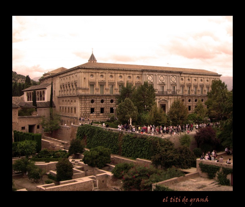 PALACIO DE CARLOS V