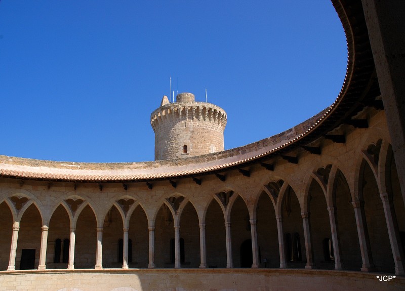 Castiillo de Bellver (Patio y Torre)