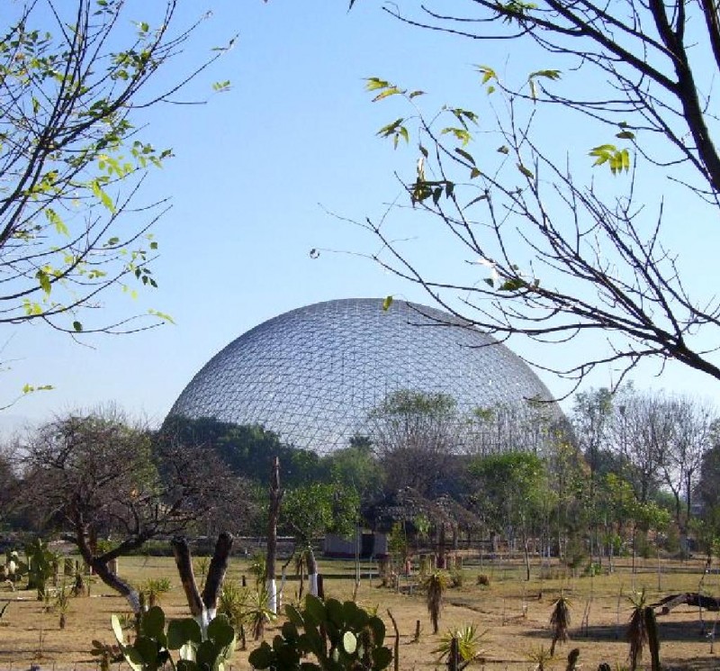 El Aviario vista de la parte posterior