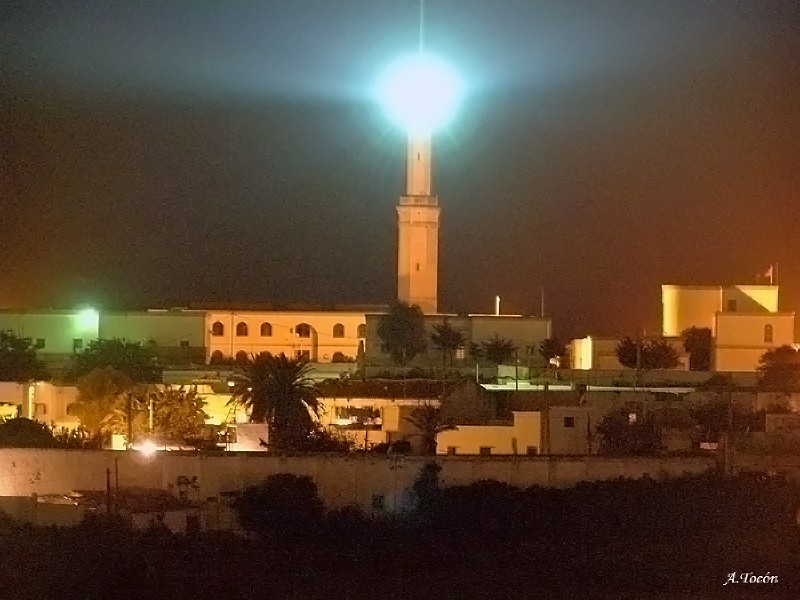 Faro_Larache