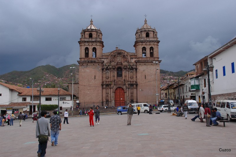 Plaza de Armas y Catedral