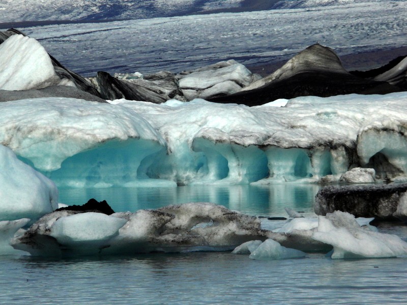 icebergs