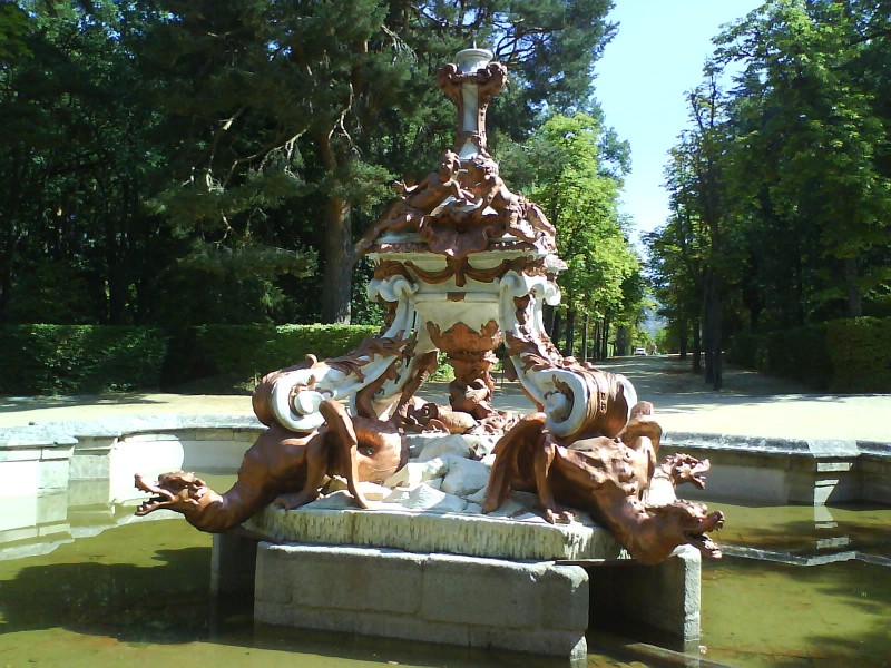 La fuente de los dragones