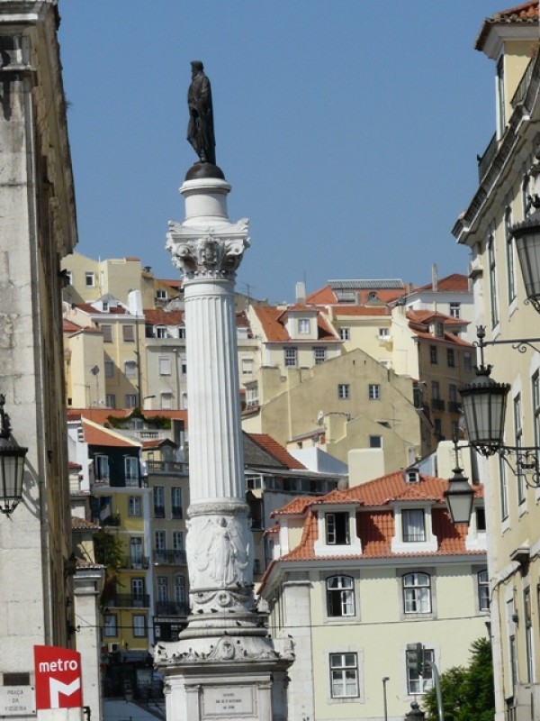 Metro Rossio y Monumento