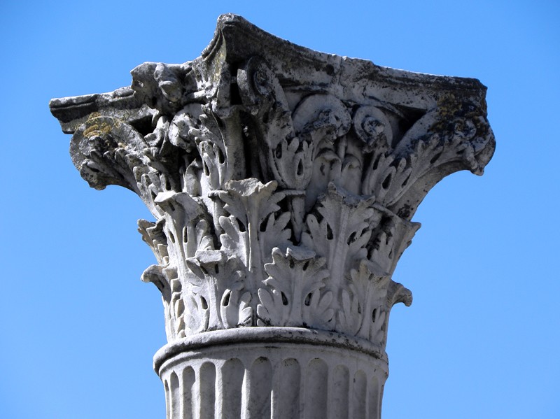 Columna