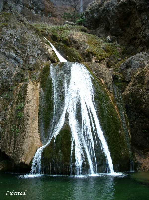 nacimiento del rio mundo