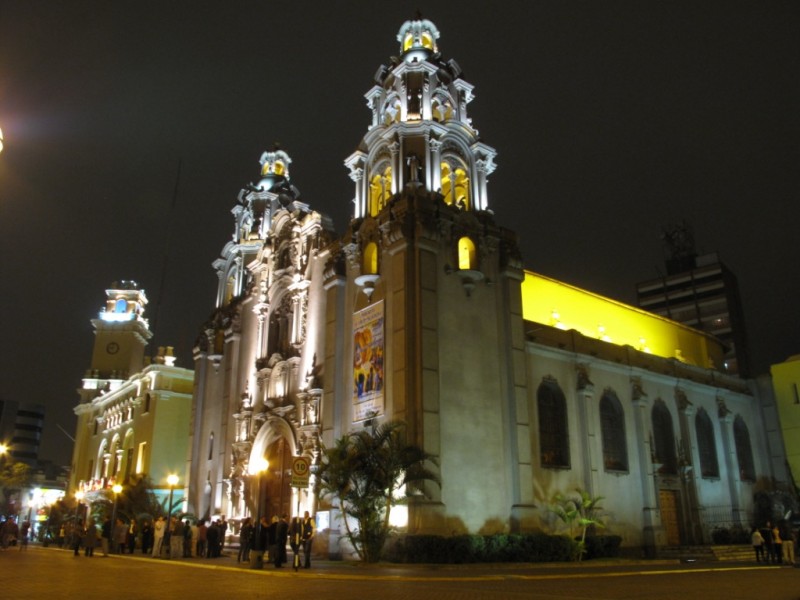 Iglesia Medalla Milagrosa de Miraflores, Lima