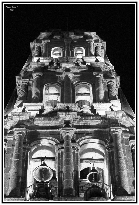 CATEDRAL DE NOCHE