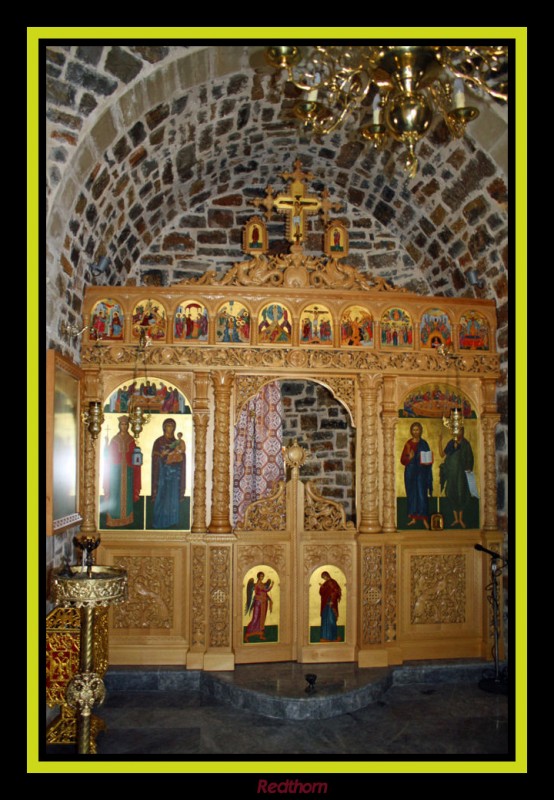 Iconostasio en una pequea iglesia ortodoxa cretense