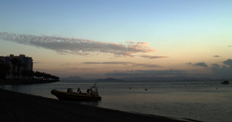 Atardecer y la isla del Ciervo 01