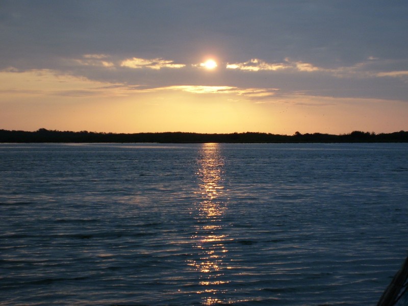 ATARDECER EN LA ISLA DEL AMOR