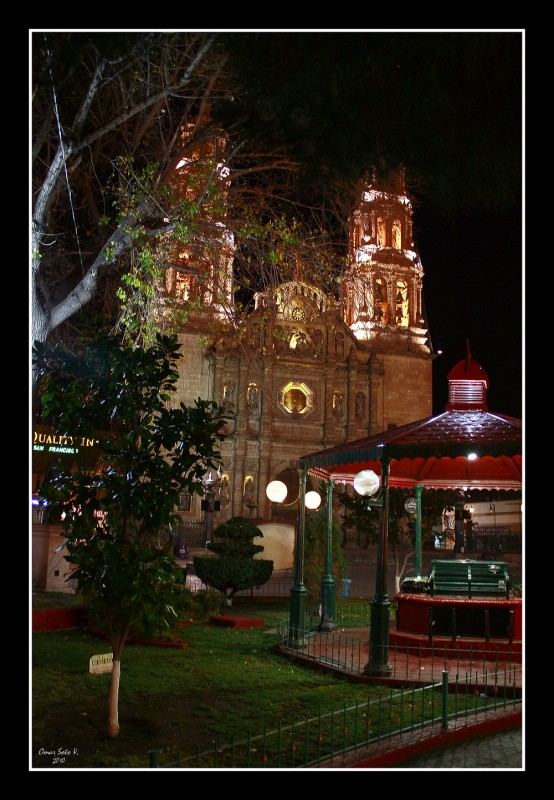 CATEDRAL DE NOCHE