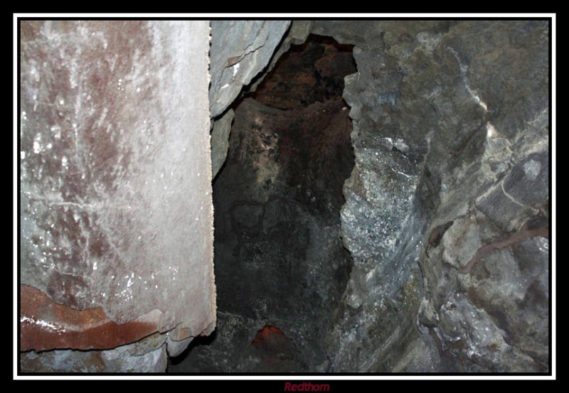 Inquietantes pasadizos en la Cueva de los Verdes