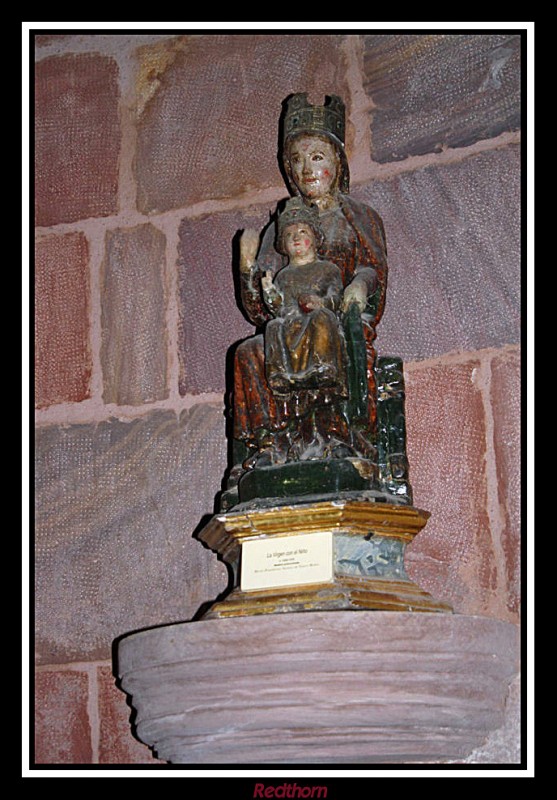 Imagen romnica de la Virgen con el Nio