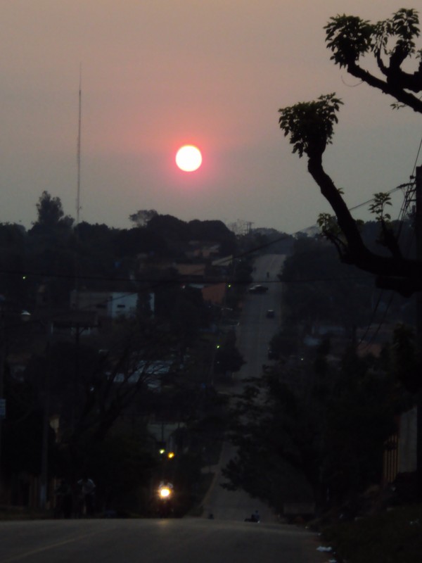 en la colina