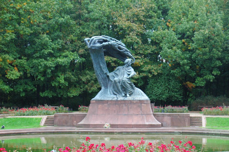 Estatua a Chopin