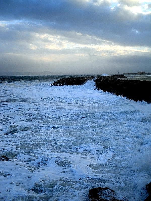 MAR DE ESPUMAS....AL ATARDECER