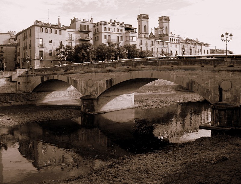 REFLEJOS.....BAJO EL PUENTE