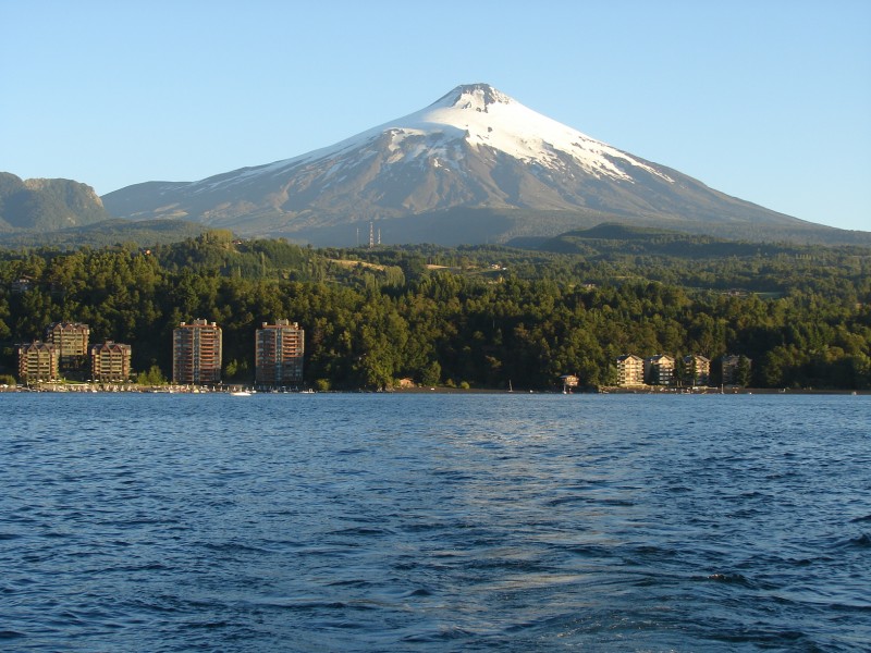 Lago y Volcn Villarrica