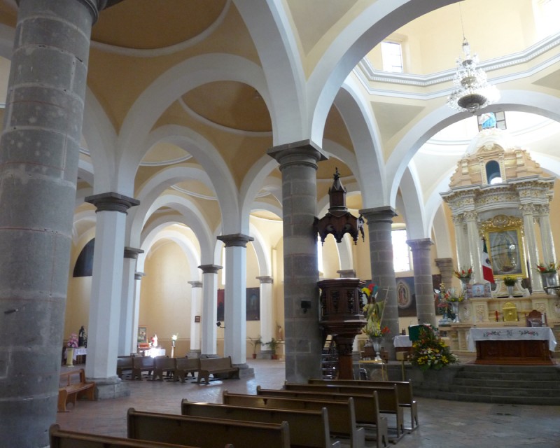 INTERIOR IGLESIA DE GUADALUPE