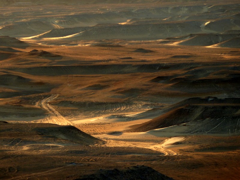 atardecer entre dunas