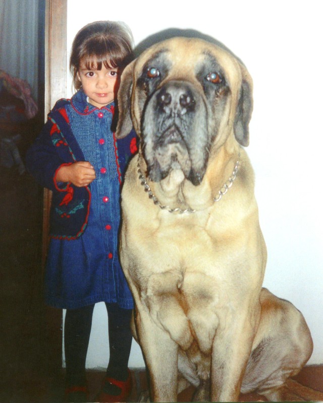 VALENTINA Y ARGOS