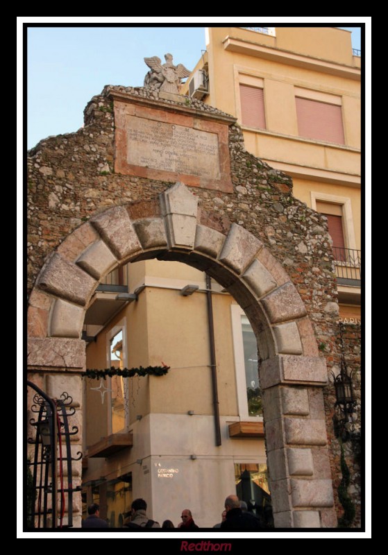 Arco de entrada a Taormina